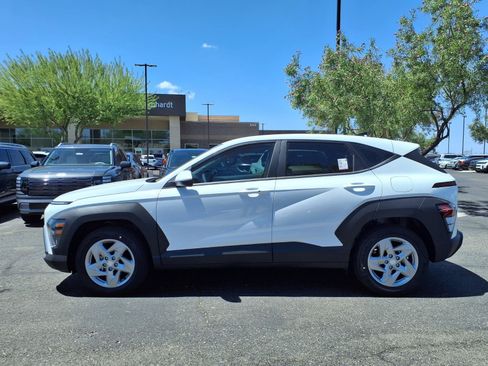 New 2026 Hyundai Kona SE FWD image 3
