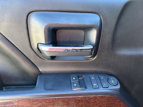 Used 2014 GMC Sierra 1500 SLE w/ Suspension Package, Off-Road image 12