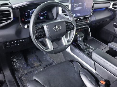 Used 2023 Toyota Tundra Platinum image 9