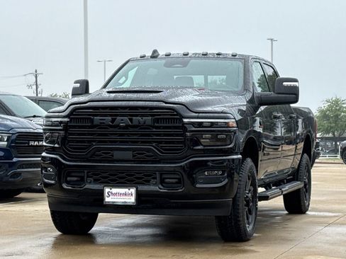 New 2026 RAM 2500 Laramie AWD/4WD image 3