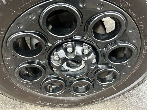 Used 2025 Ford F350 Lariat w/ Black Appearance Package image 10