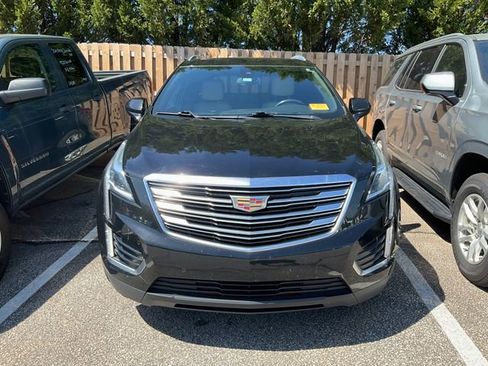 Used 2018 Cadillac XT5 Premium Luxury image 2