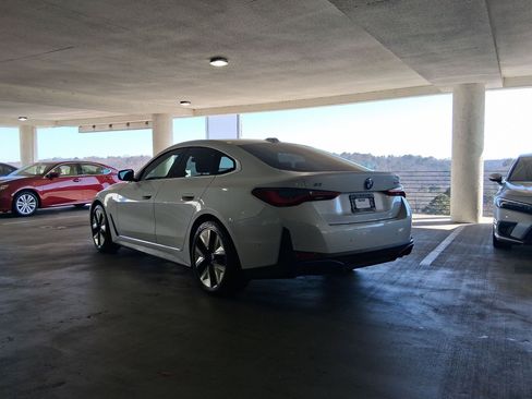 Certified 2023 BMW i4 eDrive35 image 3