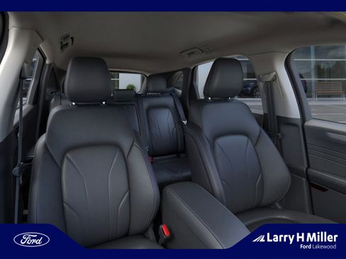 New 2026 Ford Escape SE w/ PHEV Premium Package image 10