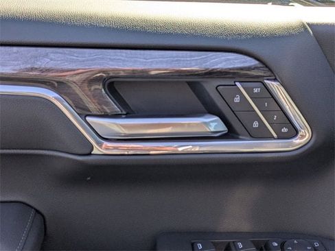 New 2026 Chevrolet Silverado 1500 LTZ w/ LTZ Premium Package image 12