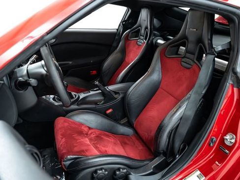 Used 2015 Nissan 370Z NISMO image 22