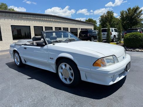 Used 1987 Ford Mustang GT RWD image 7