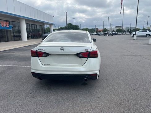 Used 2024 Nissan Altima 2.5 SR FWD image 4