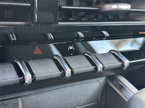 New 2026 GMC Canyon Elevation image 16