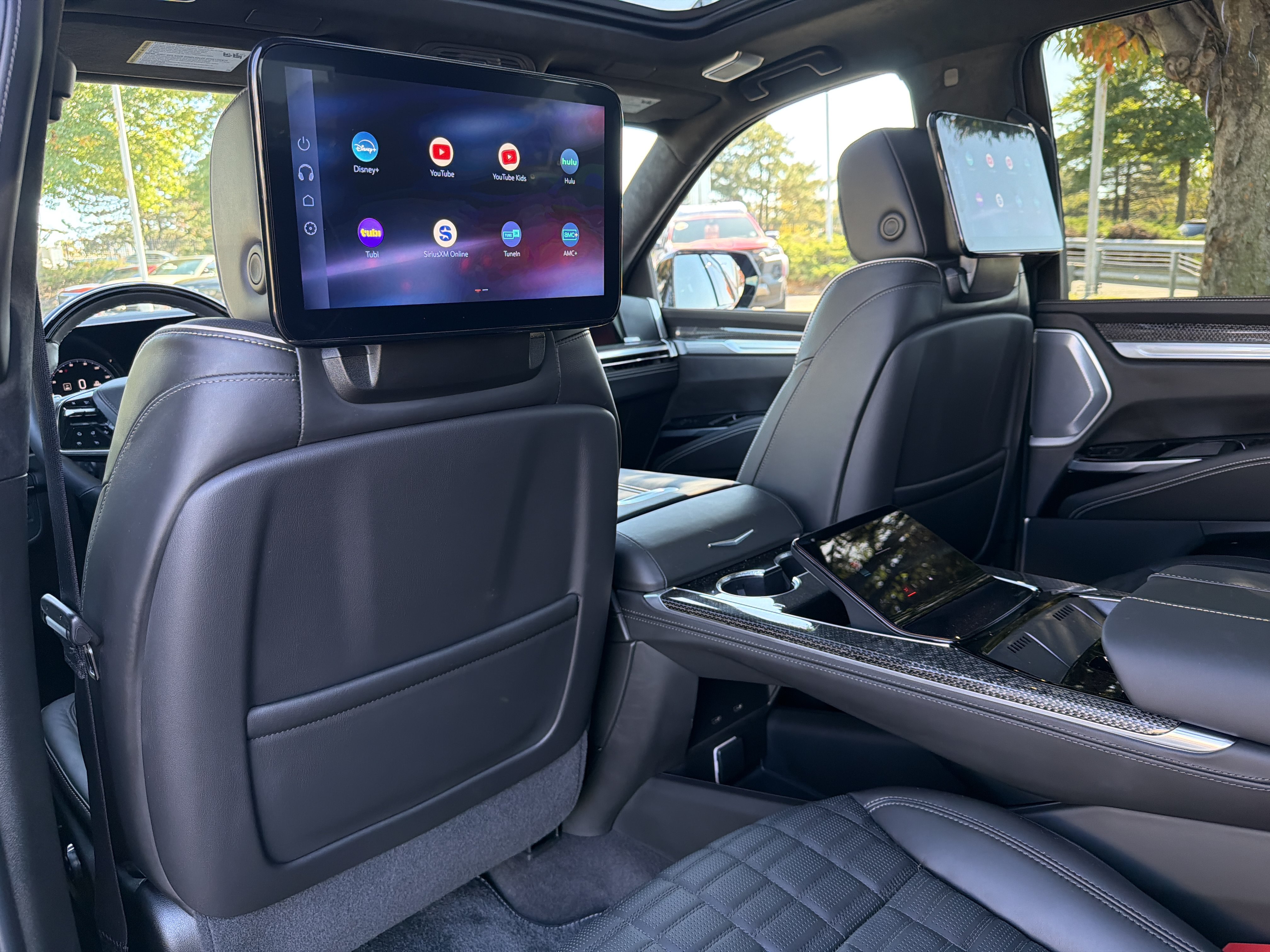 Used 2026 Cadillac Escalade V AWD/4WD image 33
