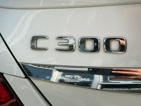 Used 2017 Mercedes-Benz C 300 4MATIC Sedan image 49
