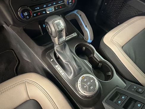 Certified 2023 Ford Bronco Wildtrak AWD/4WD image 18