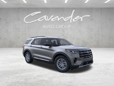 New 2025 Ford Explorer Active w/ Active Comfort Package image 7