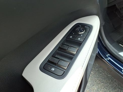 Used 2025 Lexus RX 350h w/ Convenience Package AWD/4WD image 8