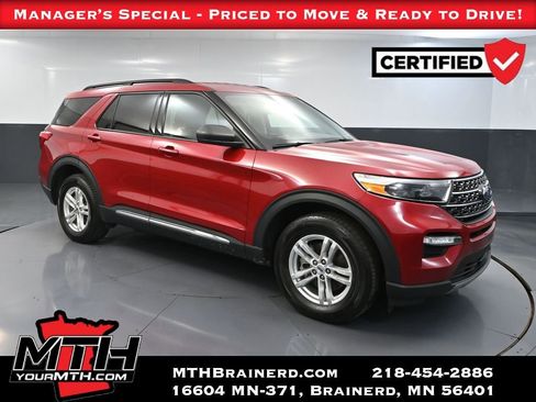 Used 2023 Ford Explorer XLT w/ Equipment Group 202A AWD/4WD image 1