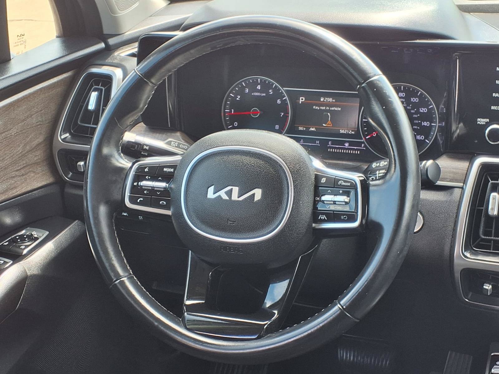 Used 2023 Kia Sorento S w/ Panoramic Sunroof Package AWD/4WD image 17