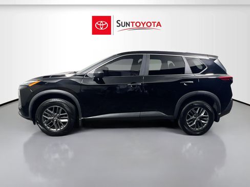 Used 2023 Nissan Rogue S FWD image 7