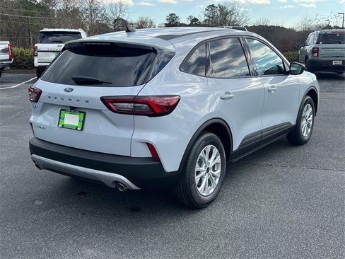 Used 2025 Ford Escape Active w/ Cold Weather Package image 7