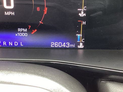 Used 2023 Chevrolet Colorado LT w/ LT Convenience Package II RWD image 3