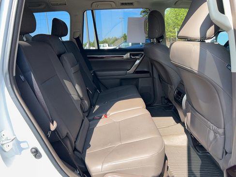 Used 2019 Lexus GX 460 Premium image 28