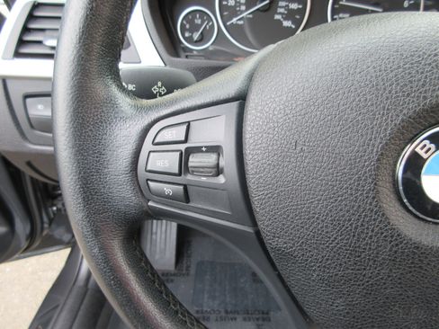 Used 2016 BMW 320i Sedan image 48
