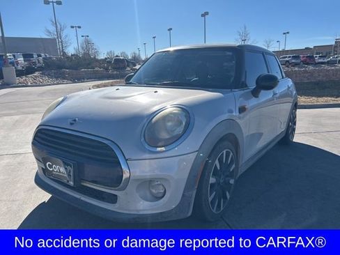Used 2017 MINI Cooper 4-Door Hardtop image 2