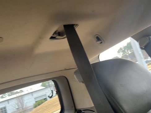 Used 2015 Chevrolet Suburban LT w/ Luxury Package image 36