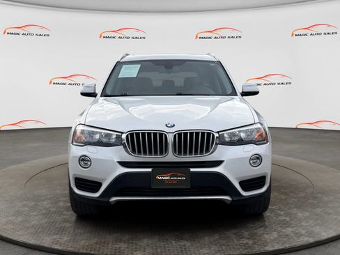 Used 2017 BMW X3 xDrive28i AWD/4WD image 3