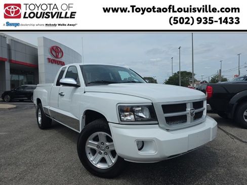Used 2011 Dodge Dakota Big Horn RWD image 1