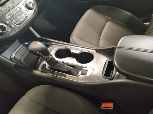 Used 2025 Chevrolet Malibu LT FWD image 26