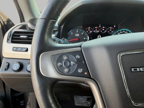 Used 2018 GMC Yukon Denali w/ Open Road Package image 18