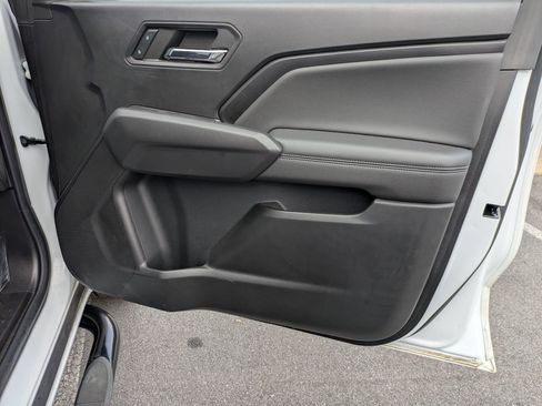 Used 2023 Chevrolet Colorado LT image 34