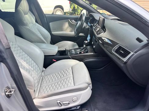 Used 2017 Audi RS 7 Prestige image 30