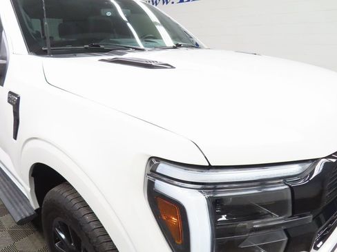 Used 2025 Ford F150 Platinum image 31