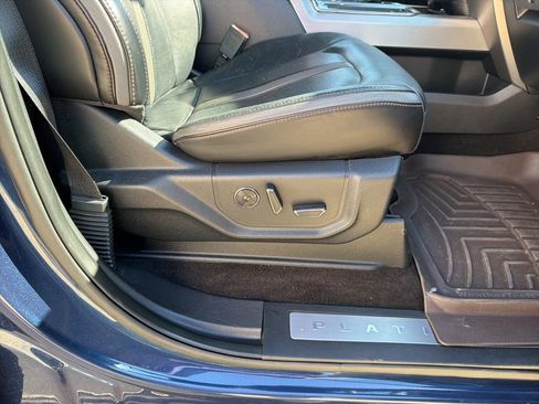 Used 2019 Ford F150 Platinum w/ Equipment Group 701A Luxury AWD/4WD image 28