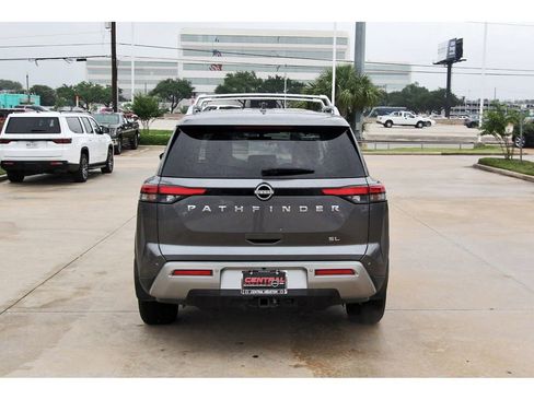 Used 2023 Nissan Pathfinder SL FWD image 5
