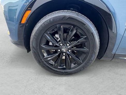 Used 2025 Buick Envista Sport Touring w/ Advanced Safety Package image 23