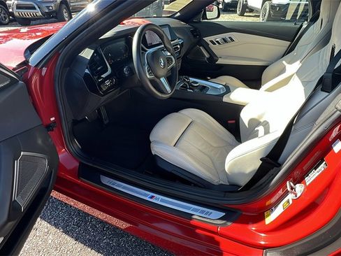 Used 2019 BMW Z4 sDrive30i image 14