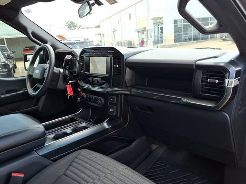 Used 2022 Ford F150 XL w/ STX Appearance Package AWD/4WD image 17