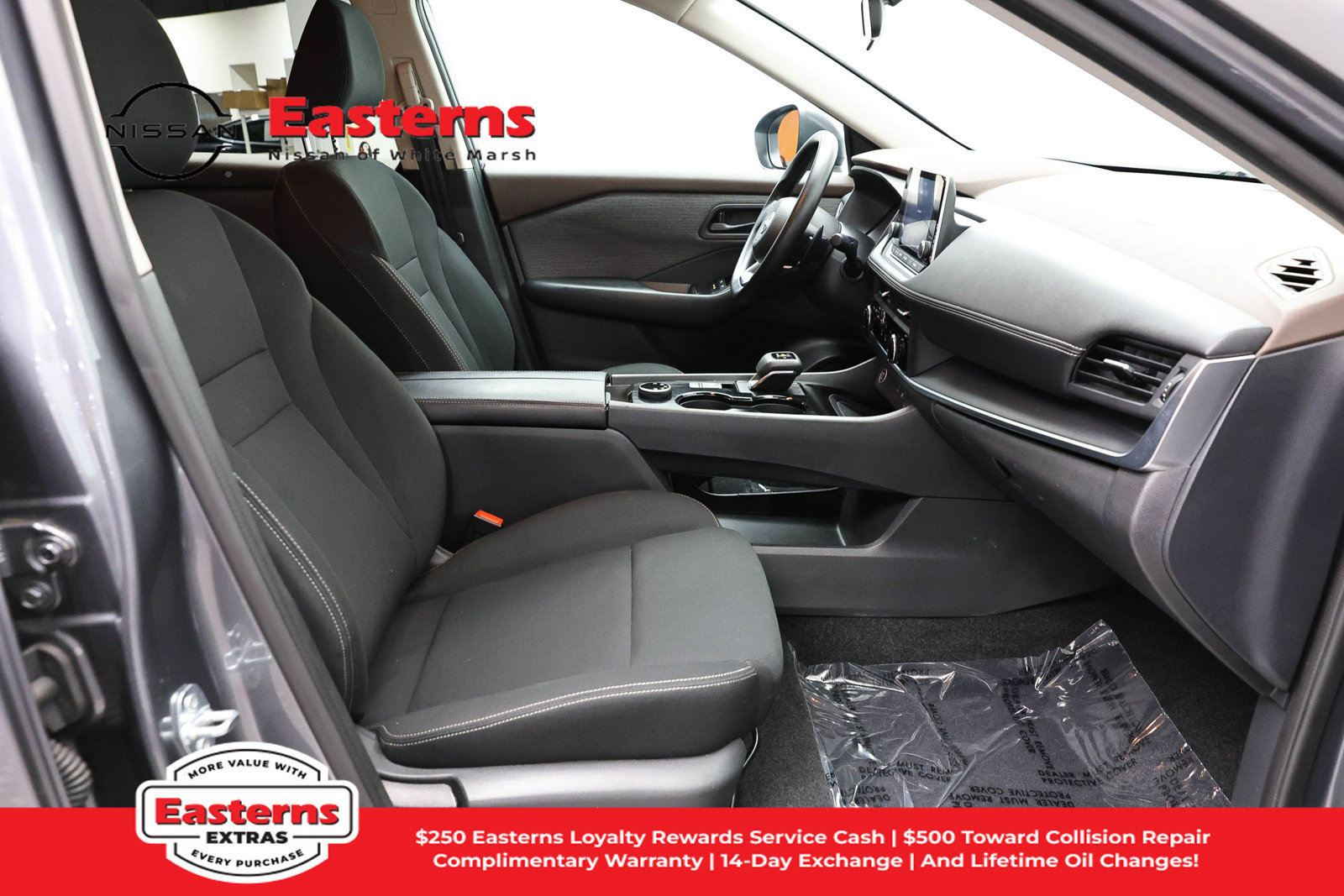 Used 2023 Nissan Rogue S AWD/4WD image 24