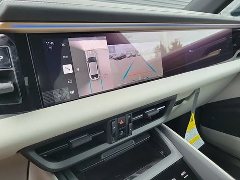 Used 2024 Porsche Macan 4 Electric image 28