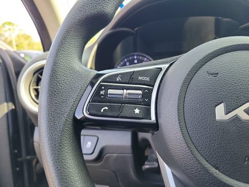 Used 2023 Kia Forte LX FWD image 22