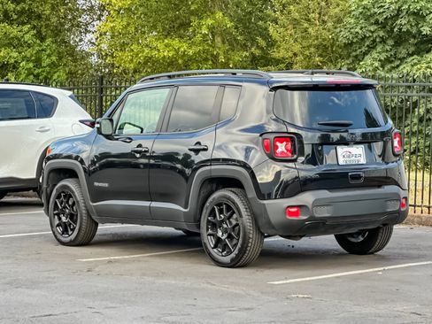 Used 2020 Jeep Renegade Altitude AWD/4WD image 5