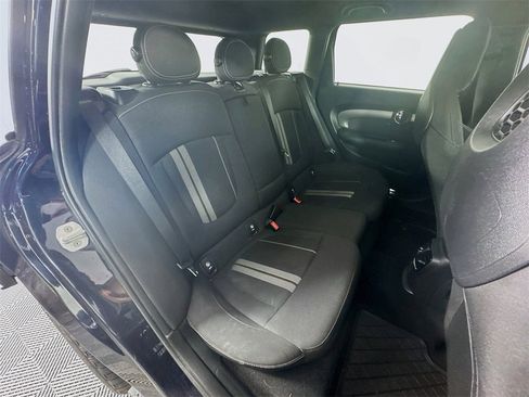 Used 2022 MINI Cooper Clubman John Cooper Works image 27