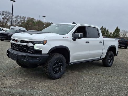 New 2026 Chevrolet Silverado 1500 ZR2 w/ ZR2 Bison Edition AWD/4WD image 4