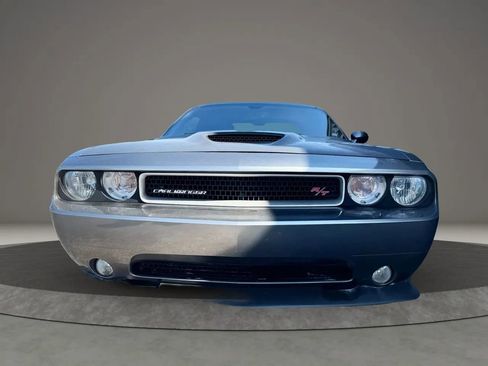 Used 2012 Dodge Challenger R/T RWD image 11