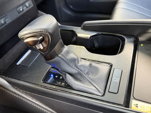 Used 2023 Lexus ES 350 F Sport w/ Accessory Package (Z2) FWD image 25