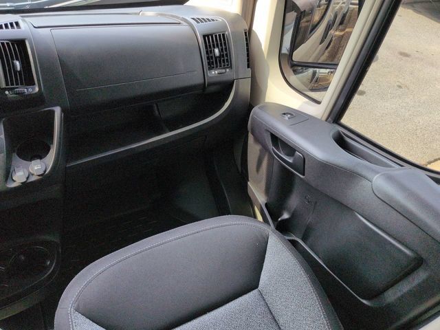 Used 2021 RAM ProMaster 2500 w/ Premium Appearance Group FWD image 13