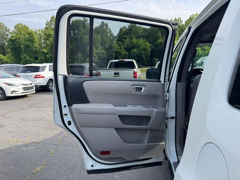 Used 2015 Honda Pilot EX-L image 11