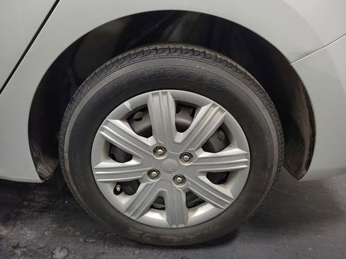 Used 2023 Kia Rio LX image 10